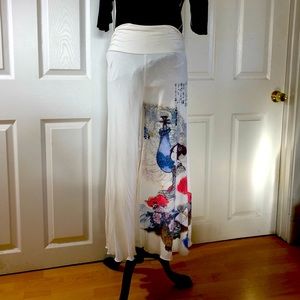 Elegant Flare pants with beautiful print